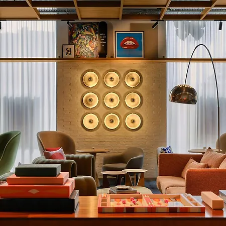 The Social Hub Barcelona Poblenou Extended Stay-2